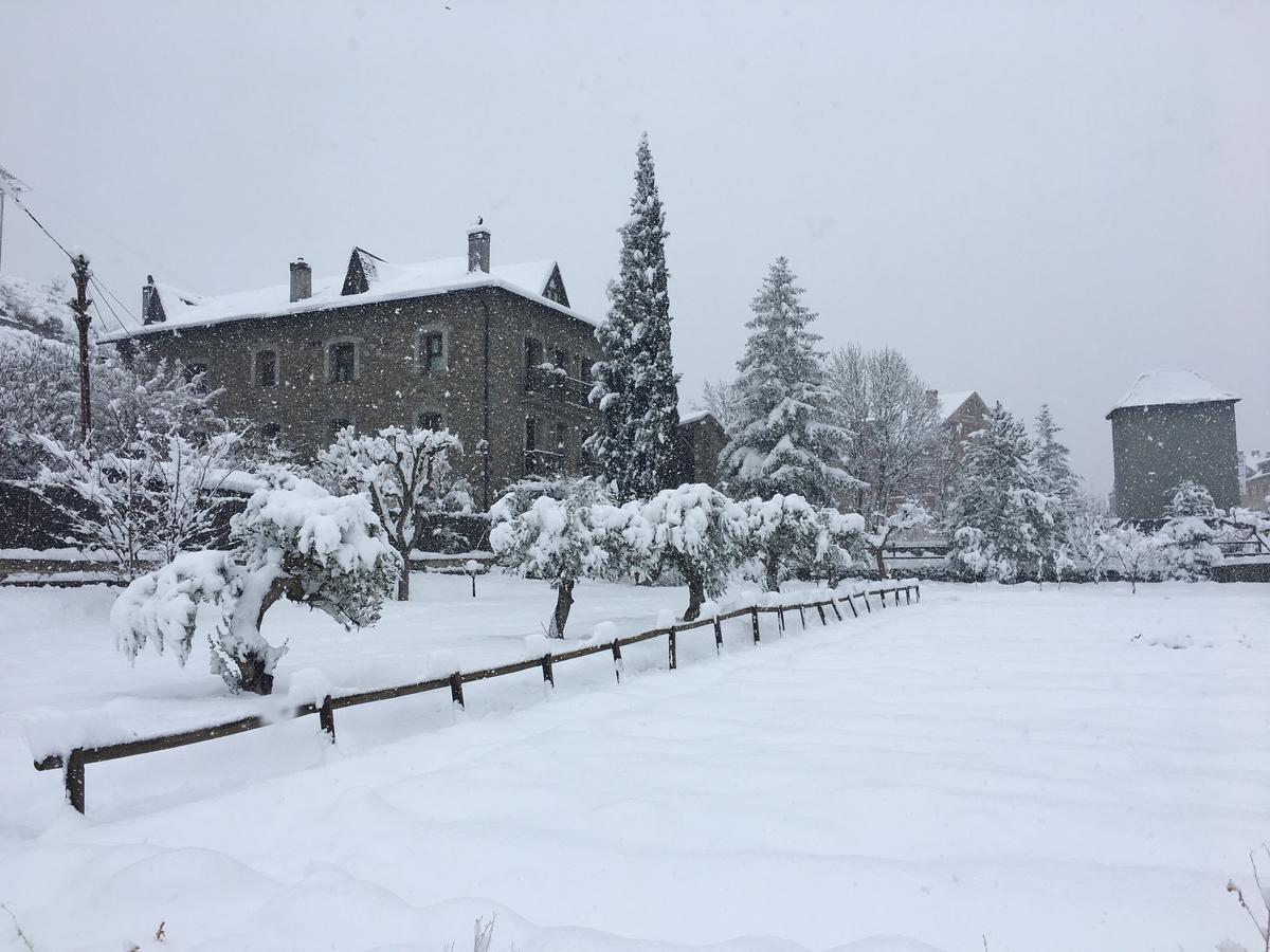 Gasthaus Cal Quimet Rialp Exterior foto