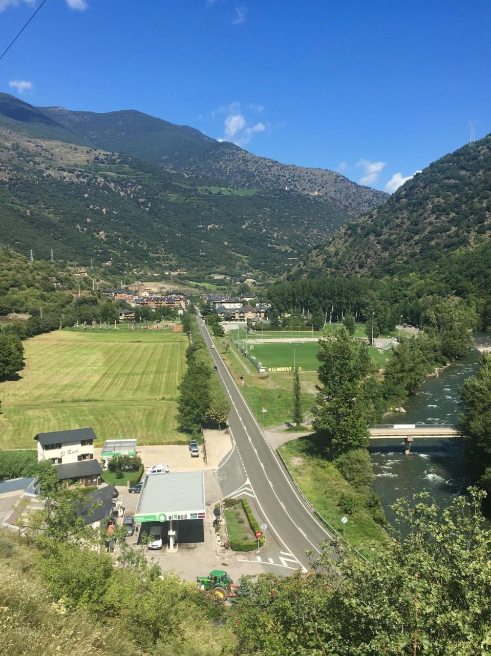 Gasthaus Cal Quimet Rialp Exterior foto